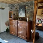 Le Clos Du Cerf - Le Sous-bois Guest house